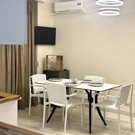 Daily Seaview Terrace A17 아파트 *